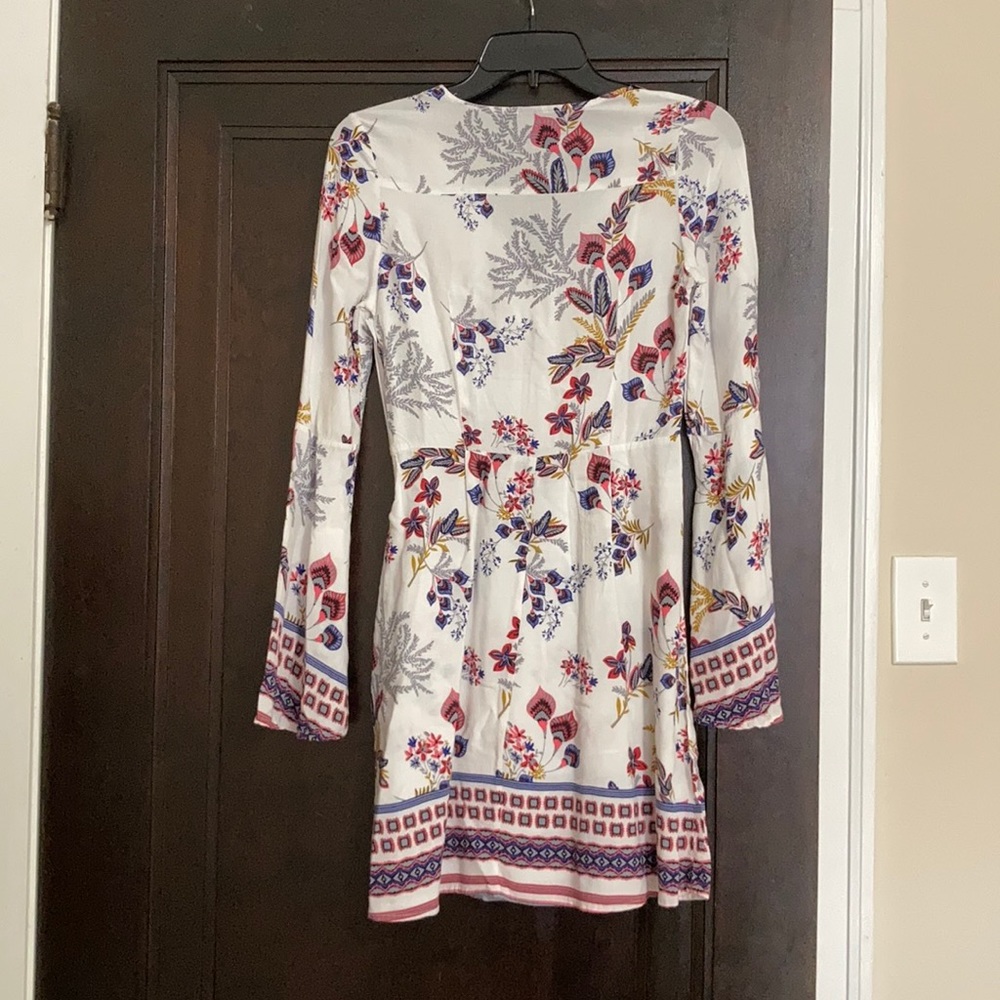 Dress - Picture 2 of 4
